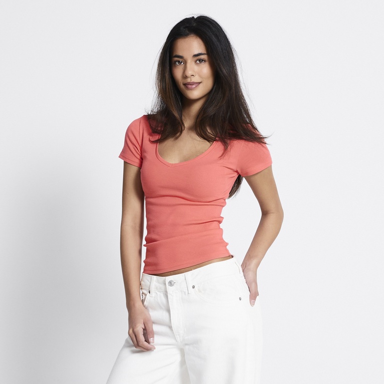 V-neck baby tee "Engla"